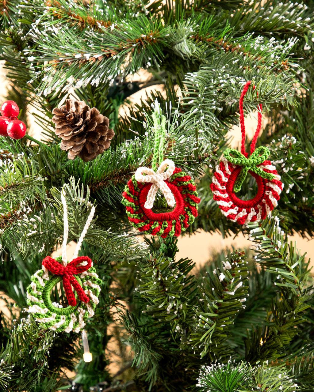 Christmas Wreath Ornament Trio