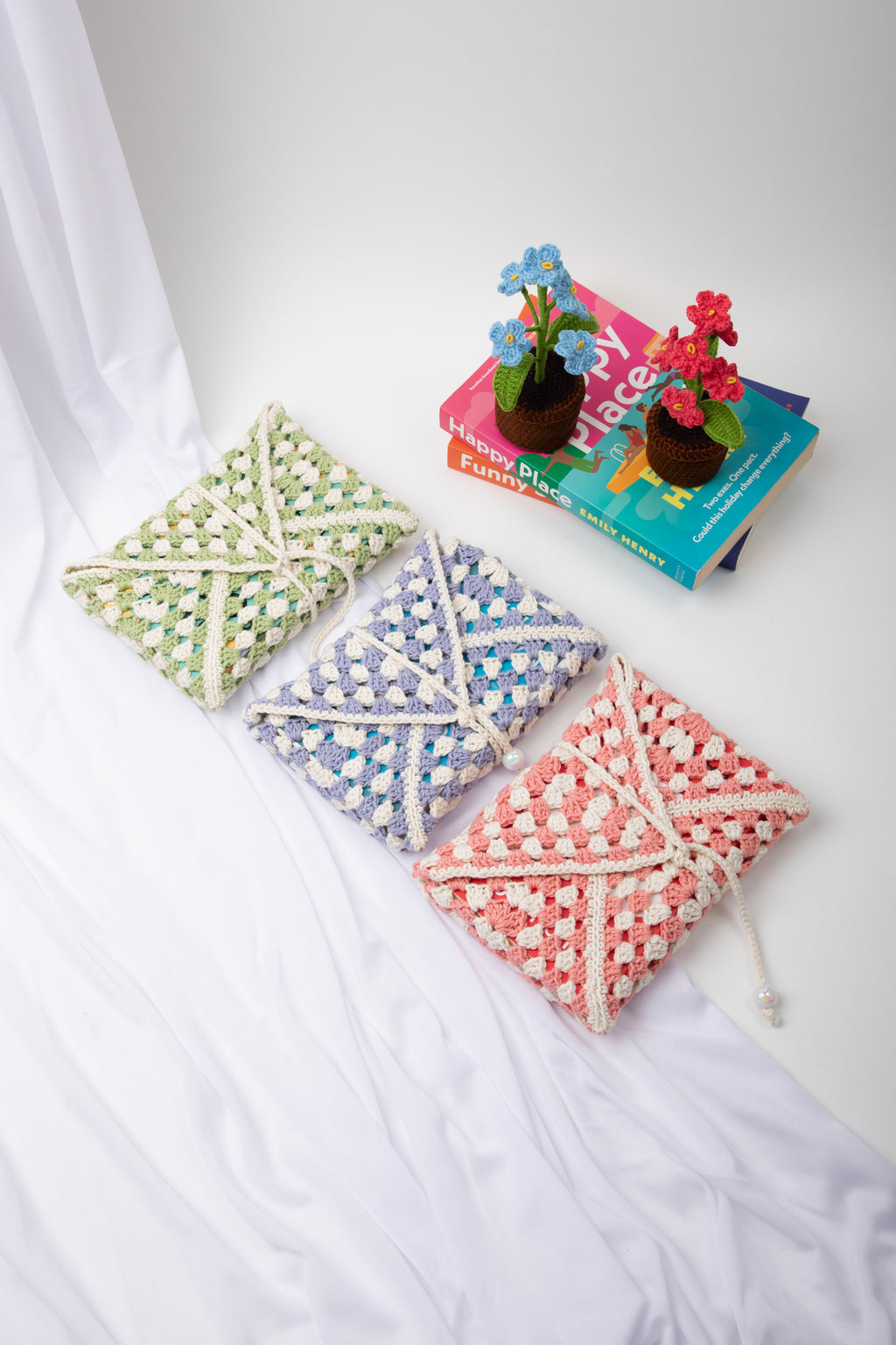 Granny Square Book Sleeve