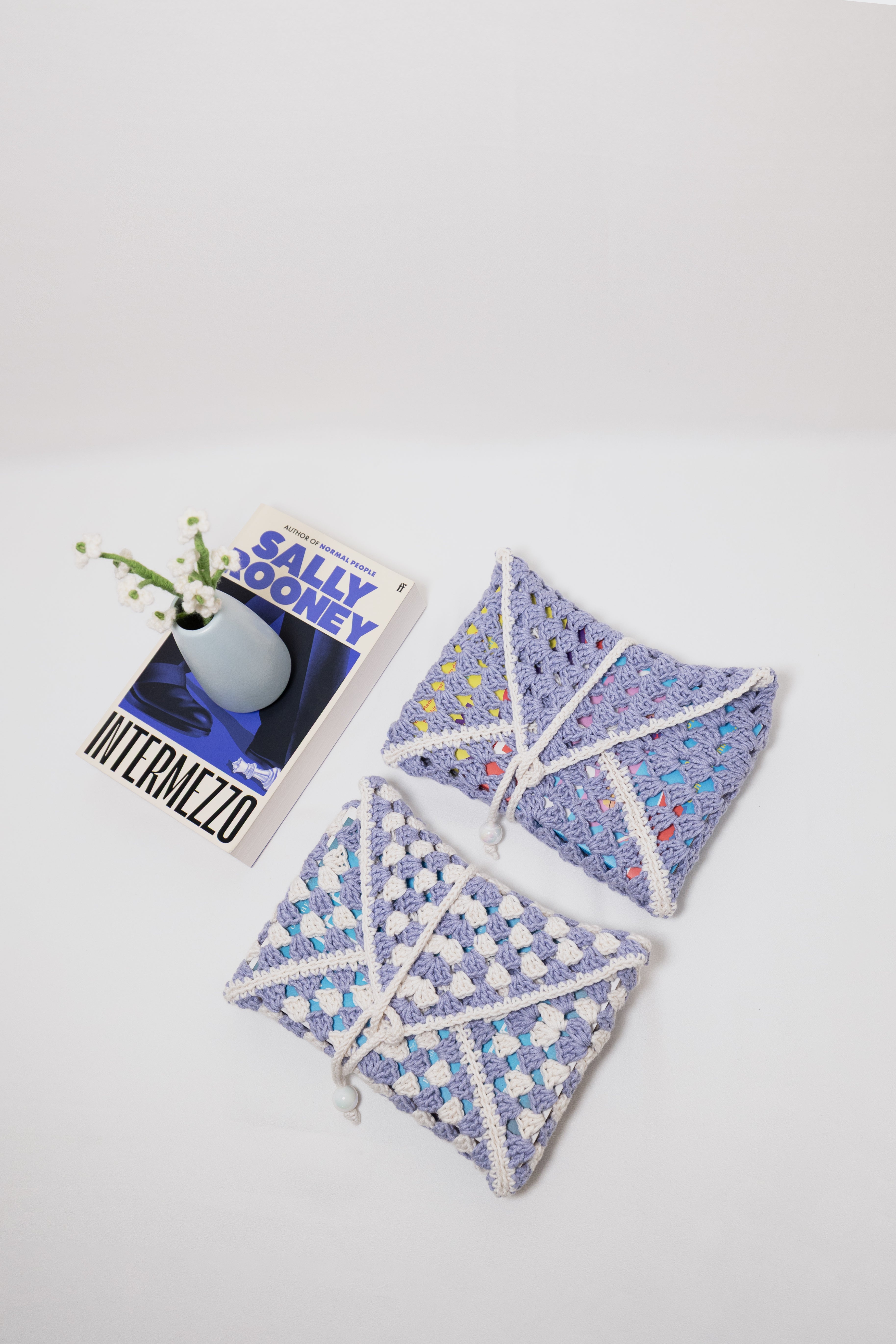 Granny Square Book Sleeve
