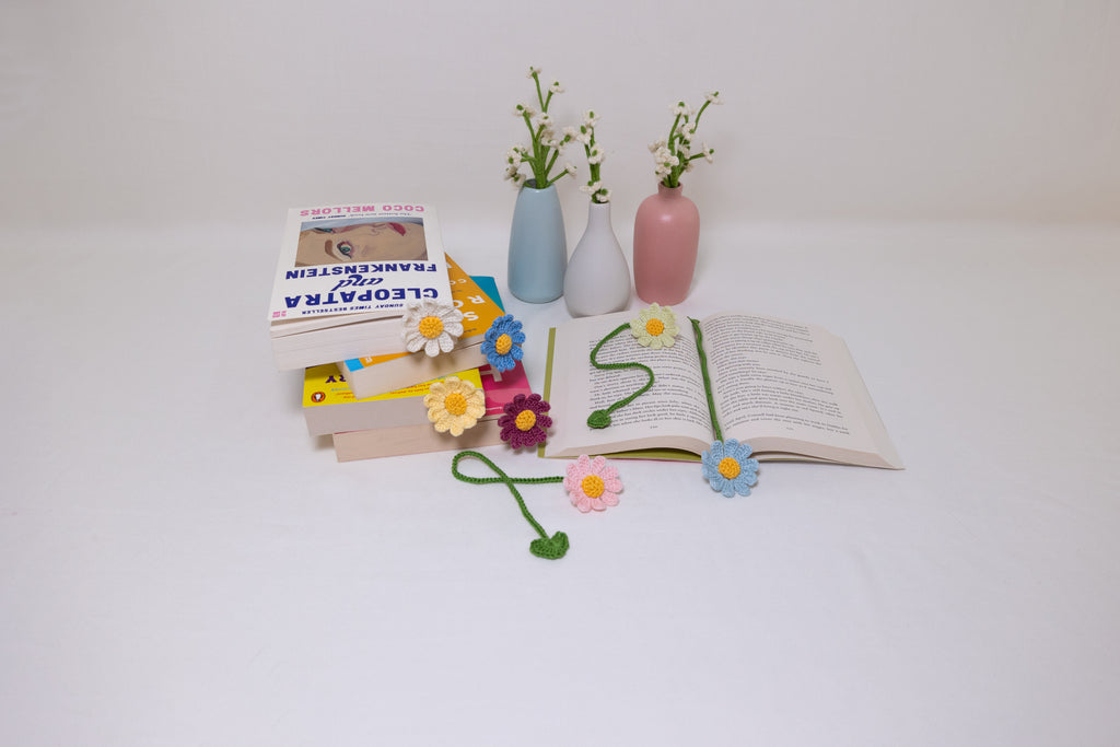Daisy Bookmark