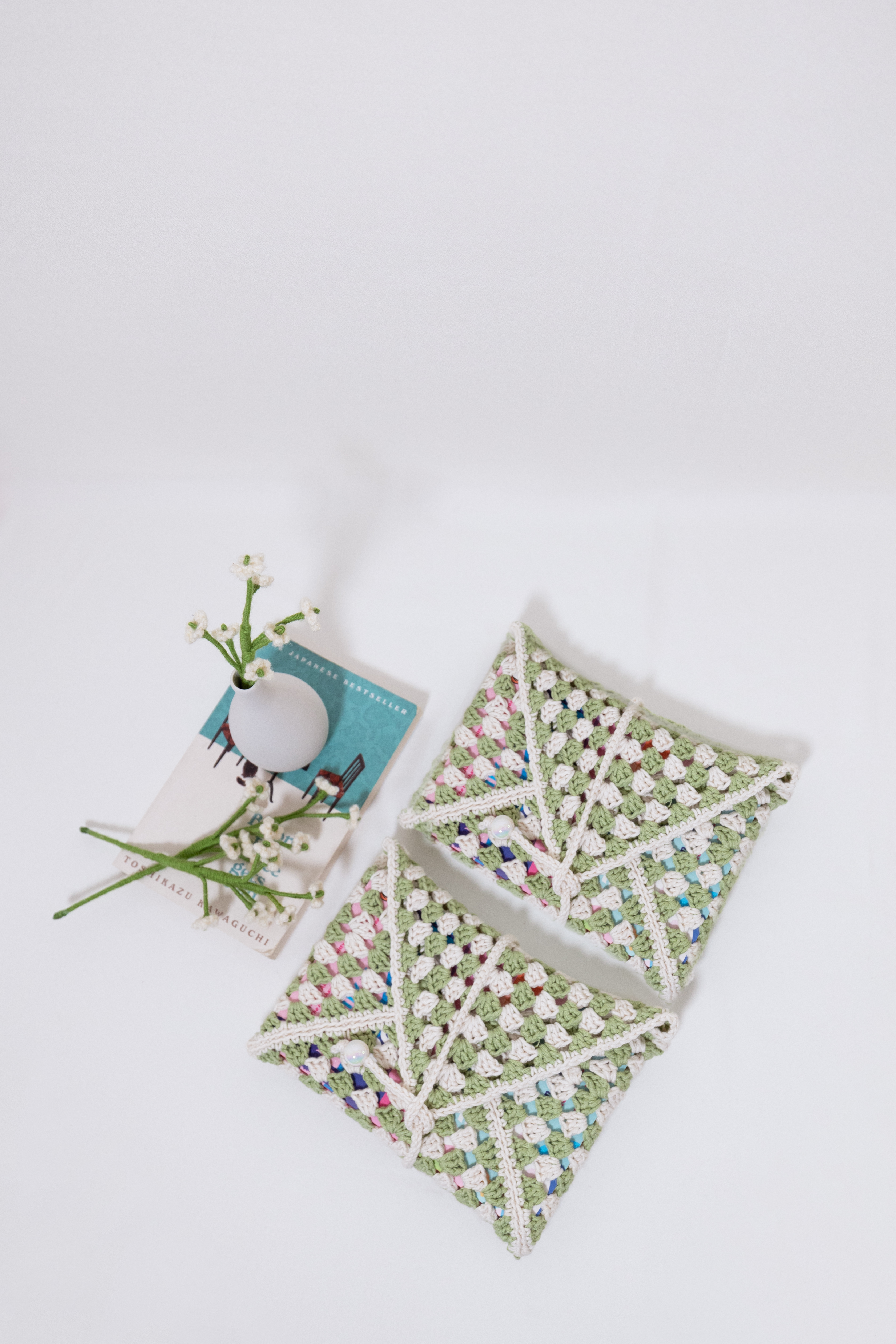 Granny Square Book Sleeve