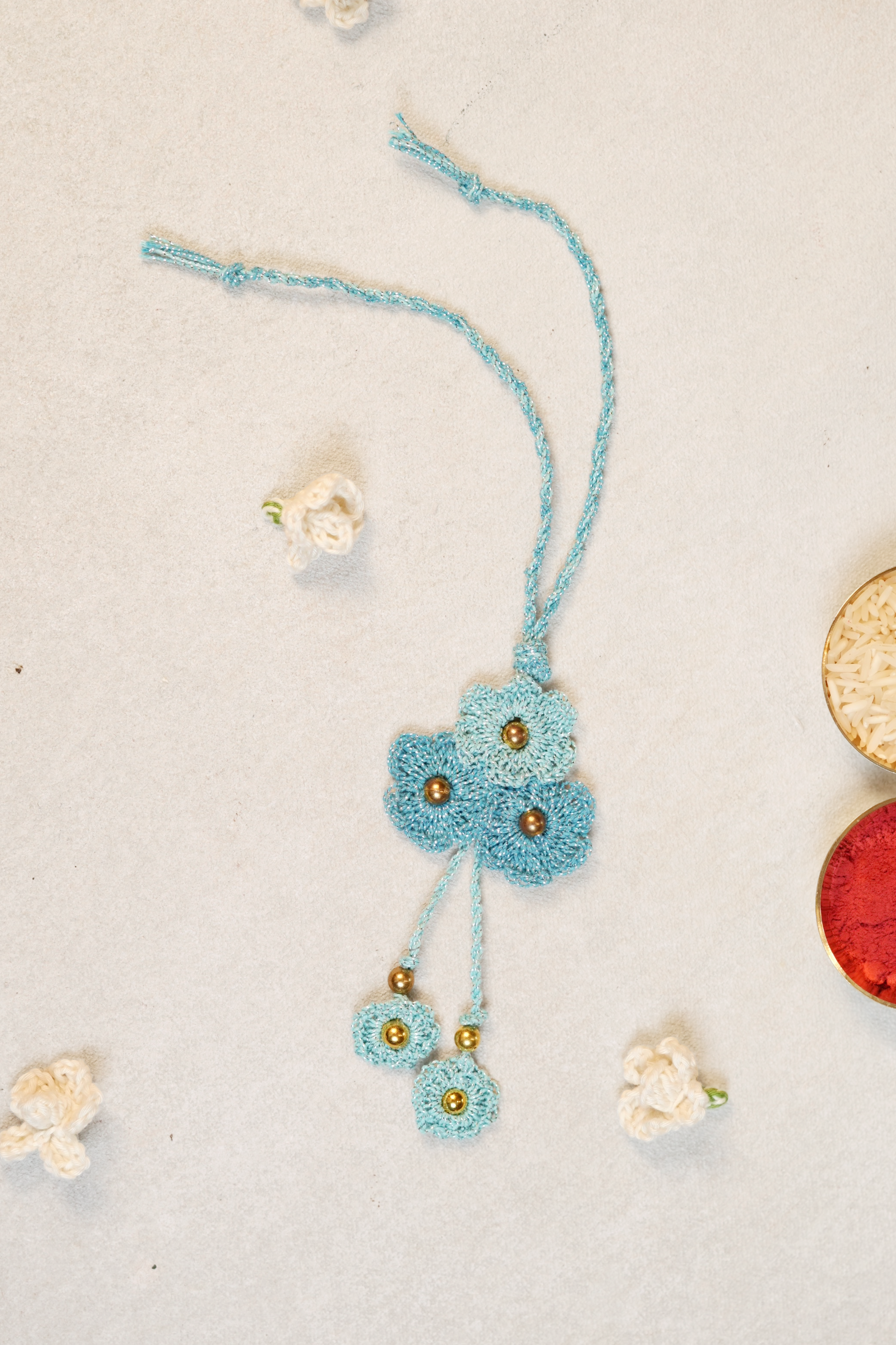 Metallic Thread Bloom Lumba
