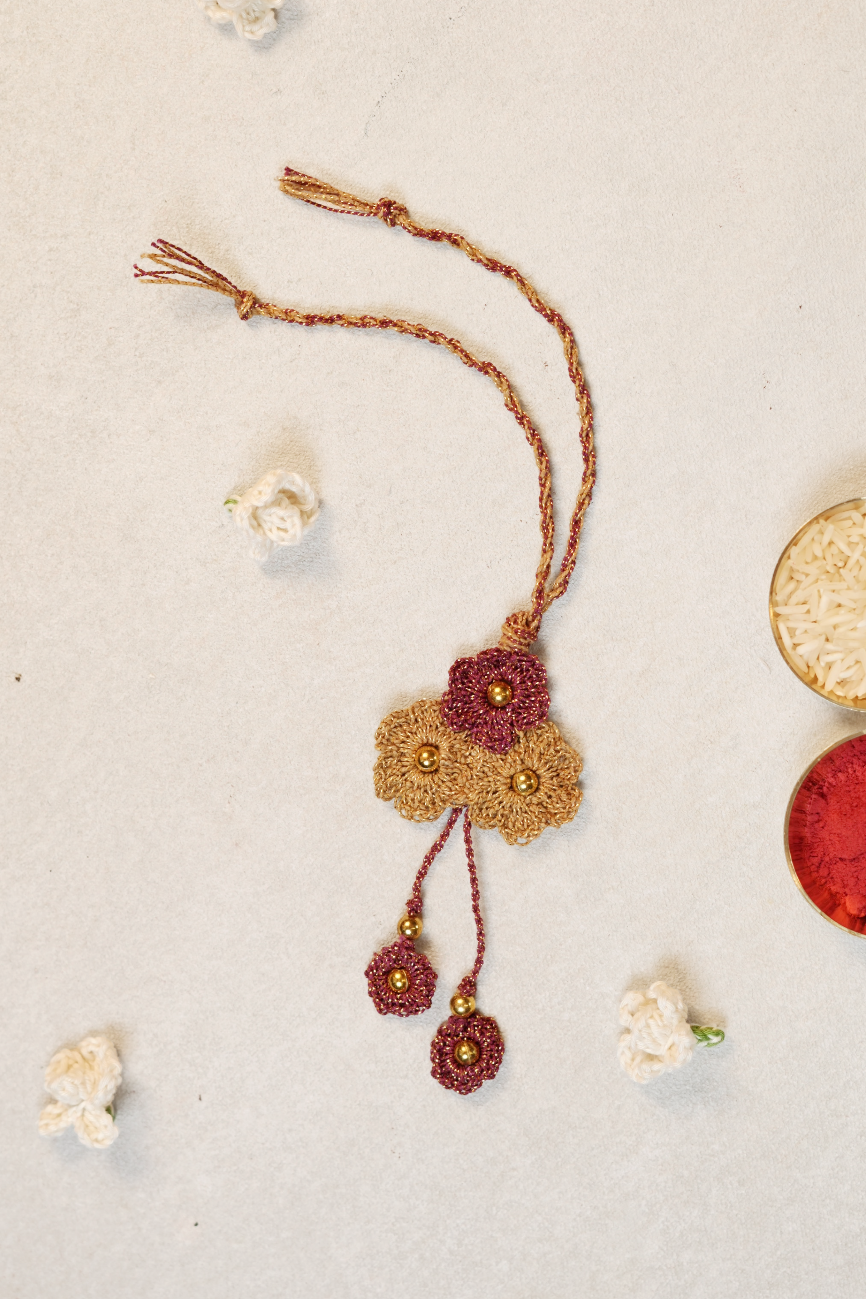 Metallic Thread Bloom Lumba