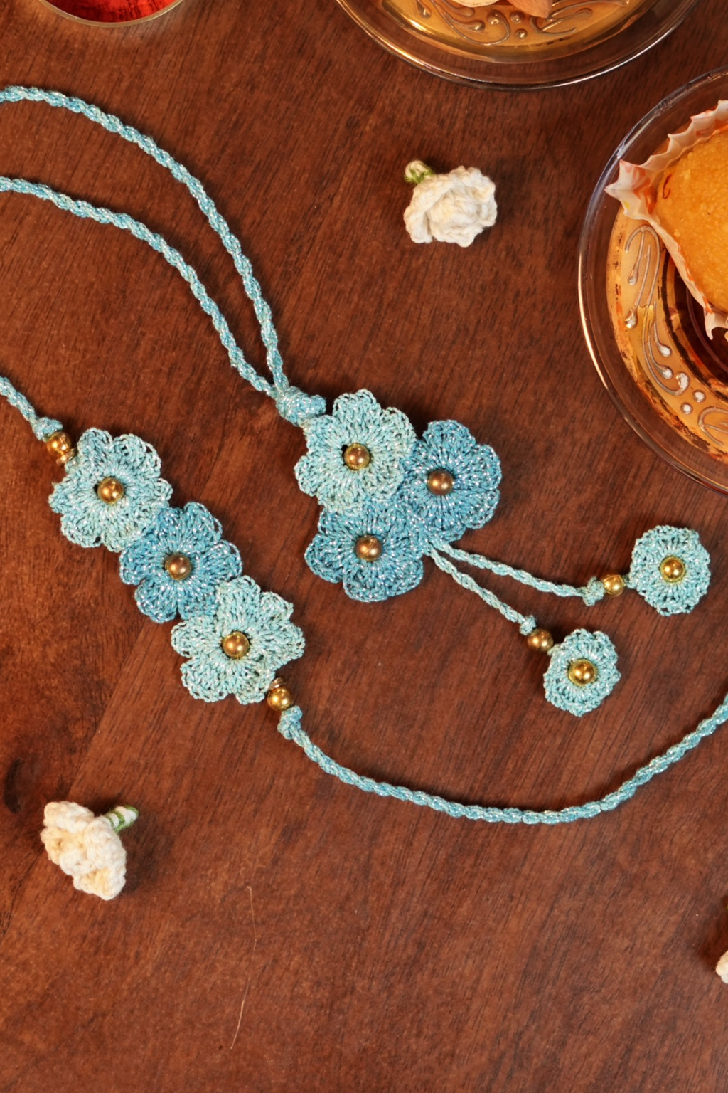 Metallic Thread Bloom Lumba